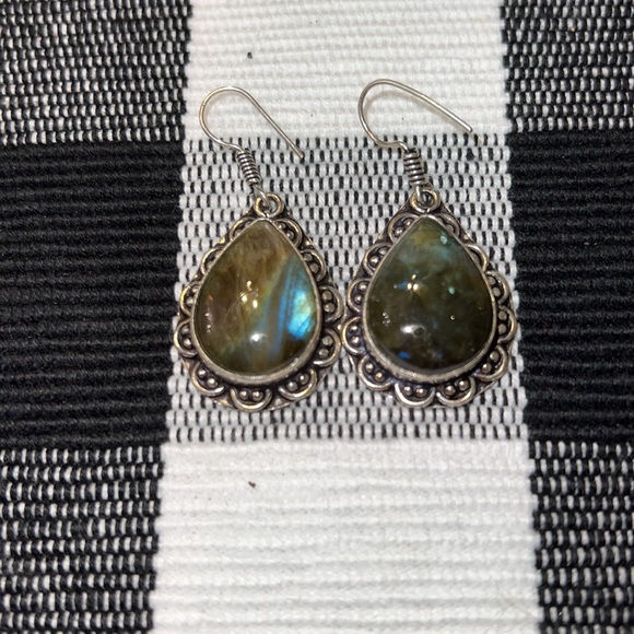 Beautiful green flash Labradorite teardrop earrings. Approx 2” drop.NWOT - Picture 2 of 7